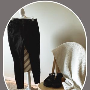 Black Ripped Skinny Jeans